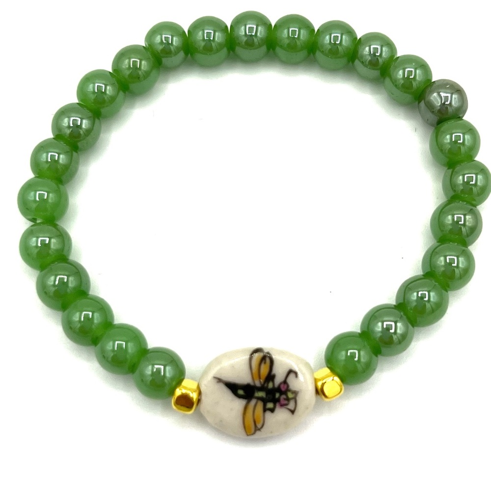 HAND CRAFTED Small Green Pearl with Bumblebee Bracelet